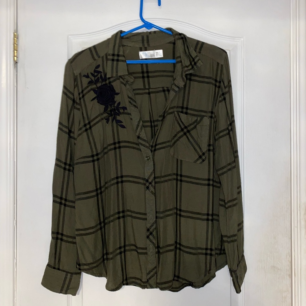 Green flannel - Picture 2 of 2
